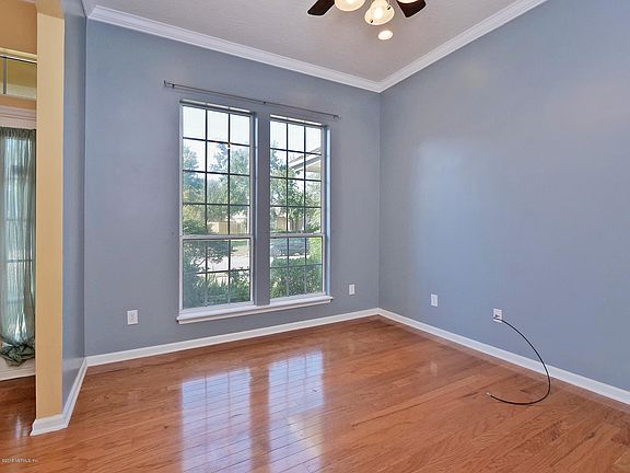 5th image of 73 Zachary Dr N