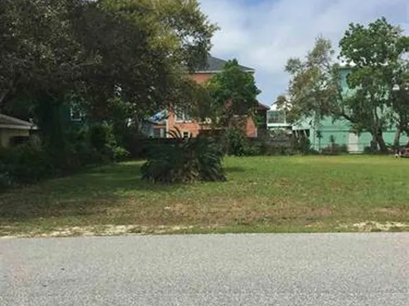 5591 Pensacola Ave, Orange Beach, AL 36561