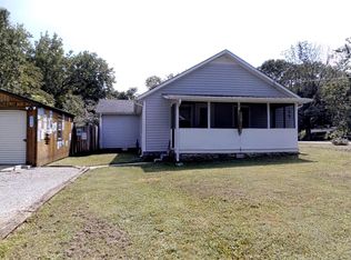 421 Riverview Dr, Shelbyville, TN 37160