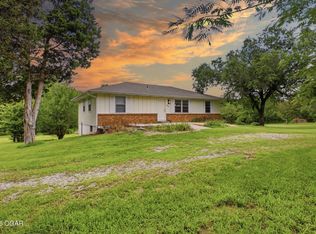 6815 Us Highway 54, Collins, MO 64738