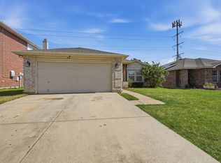 972 Mosaic Dr, Fort Worth, TX 76179
