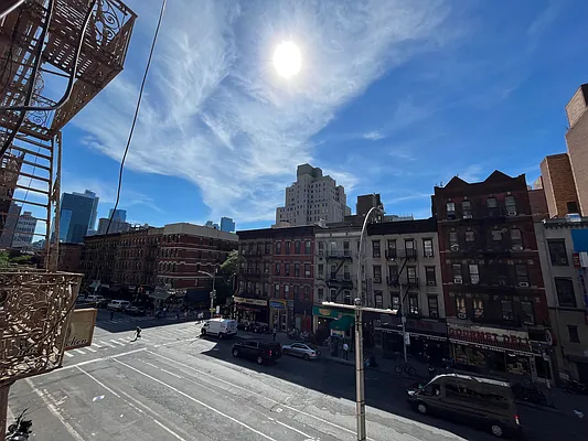 Rented by Highline Residential | media 29