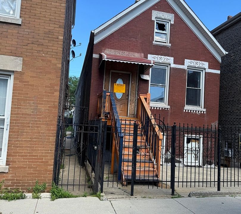 1st image of 2435 S Whipple St