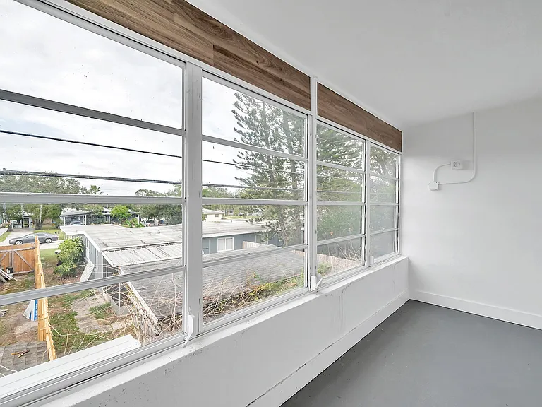 2366 Shelley St #13 — Photo 31