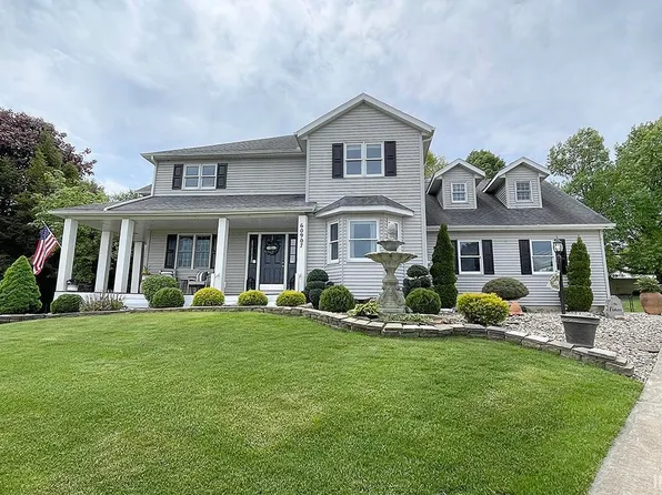 60907 Ridgepoint Ct, Elkhart, IN 46517
