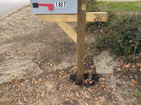 1807 Timpson St, Longview, TX 75602