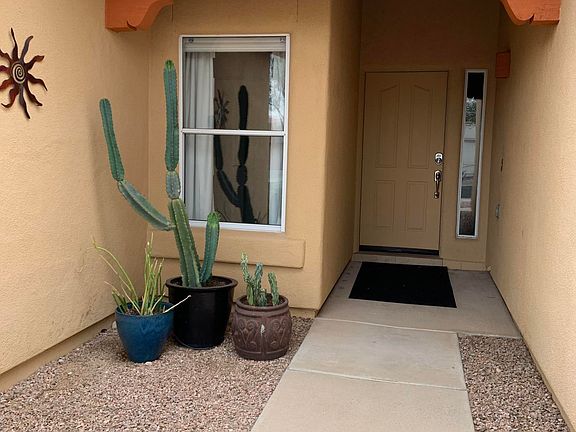 4th image of 545 E Covered Wagon Dr