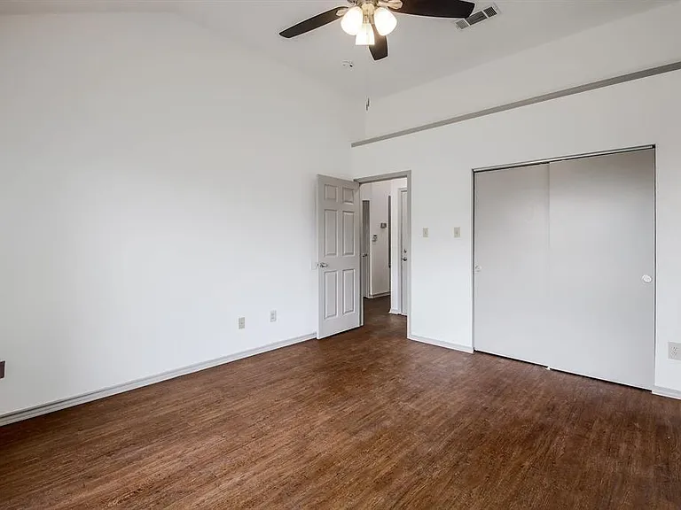502 Eaglecreek Dr — Photo 16