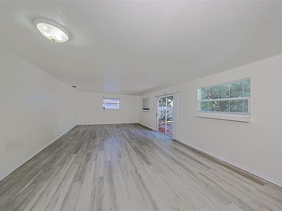 5th image of 1507 76TH AVENUE N