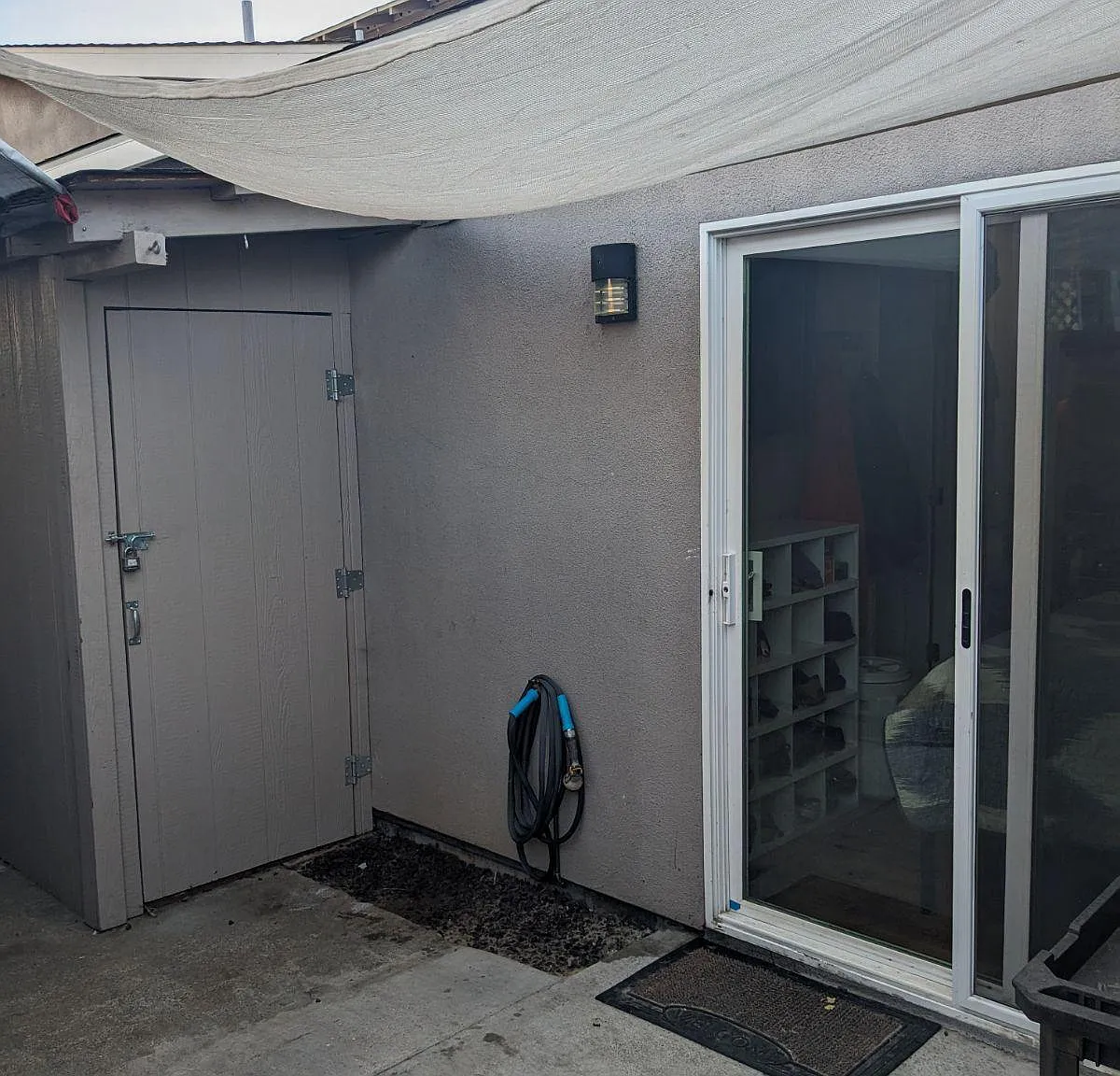 Studio, 200 sqft, $2,400 — Photo 3
