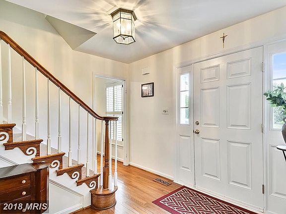 3rd image of 8205 Chollman Ct