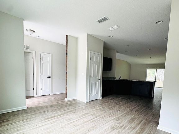 4th image of 3501 STILLMAN Street