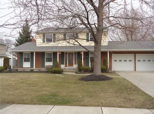 28 Manor Oak Dr, Amherst, NY 14228