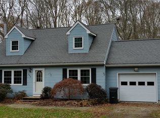 286 Stone Hill Rd, Griswold, CT 06351