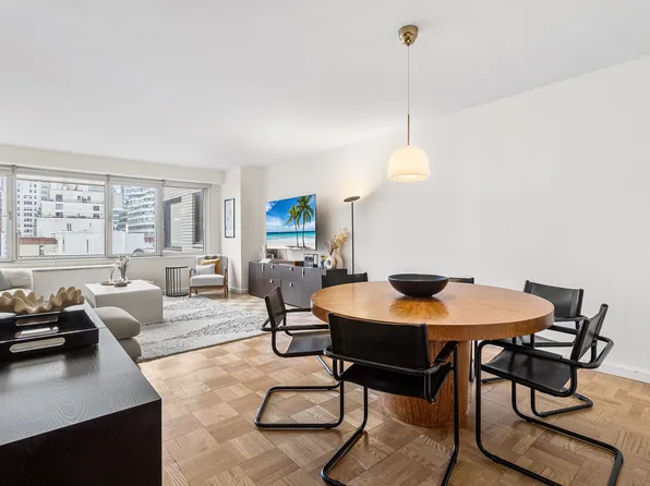 303 East 57th Street 6F image 2 of 18