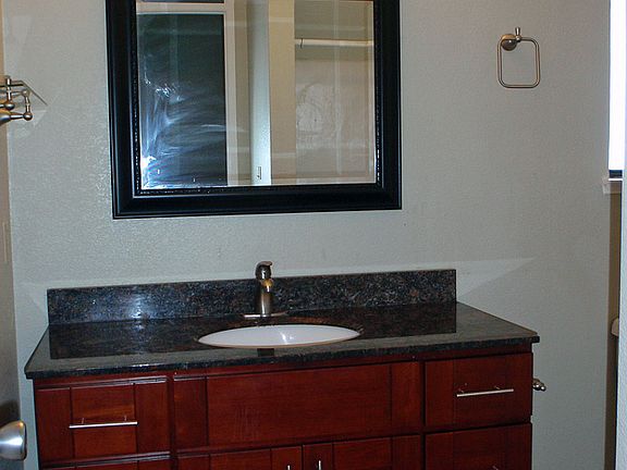 5th image of 2287 Renwick Ln