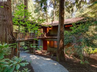 7155 SW Hunt Club Rd, Portland, OR 97223