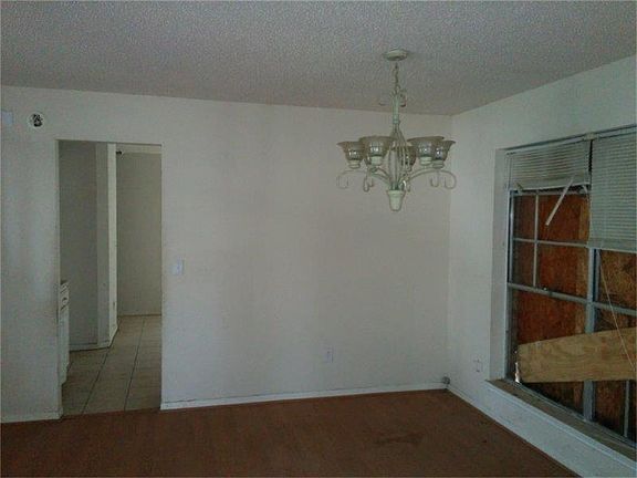 3rd image of 3218 Bluebonnet Meadow Ln