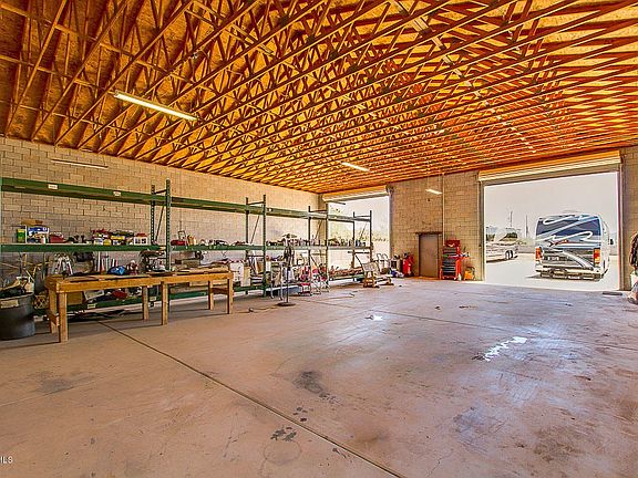 9 car garage