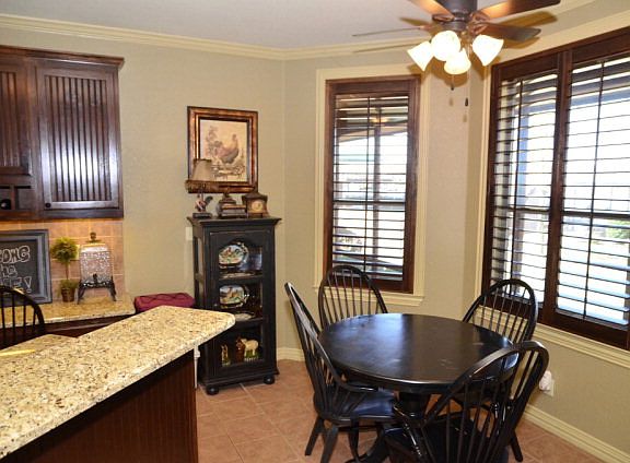5th image of 312 Saint Andrews Dr
