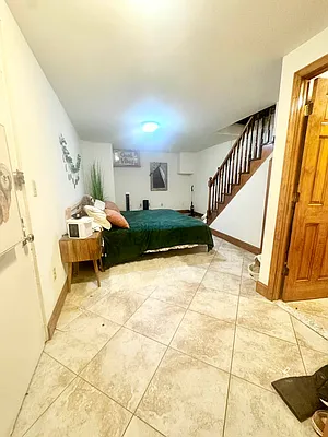 Rented by Oxford Property Group | media 9