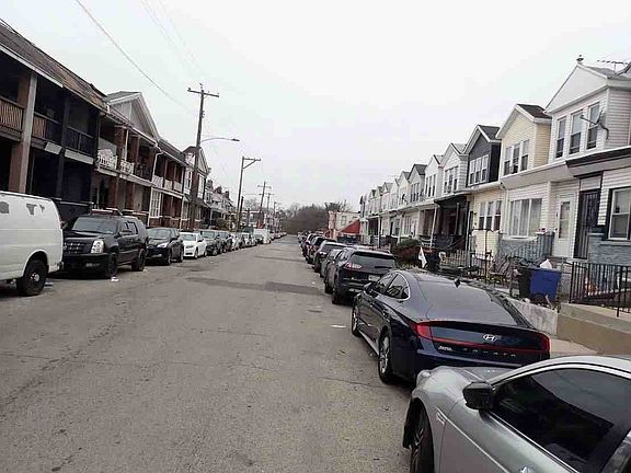 5th image of 6125 Locust St