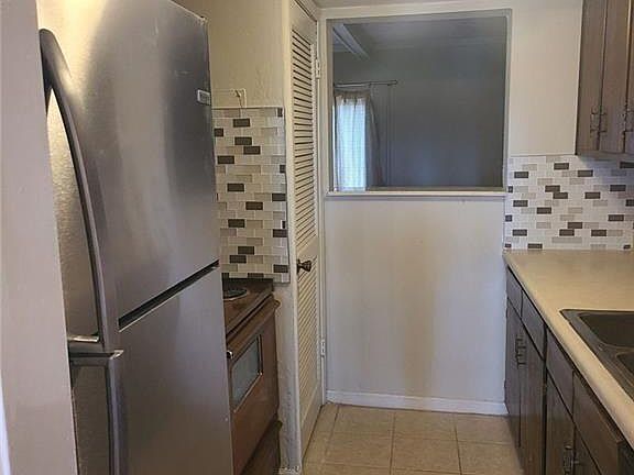 3rd image of 1394 Wood Cir S