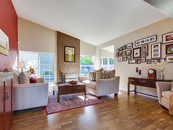 3rd image of 8473 Harwell Dr