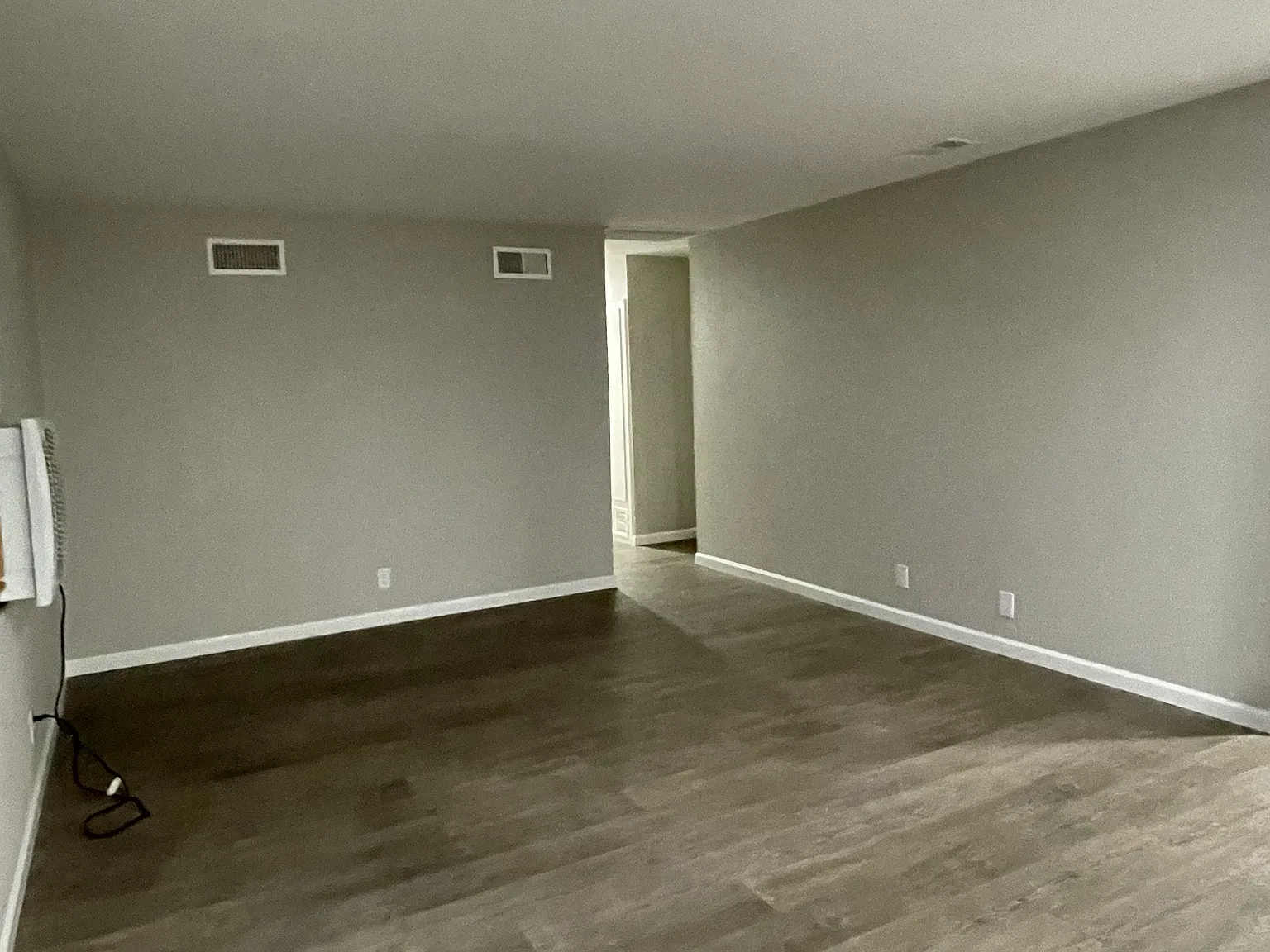 4 bed, 1637 sqft, $3,200 — Photo 3