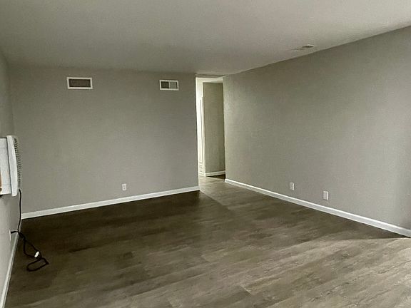 3rd image of 45517 Sancroft Ave