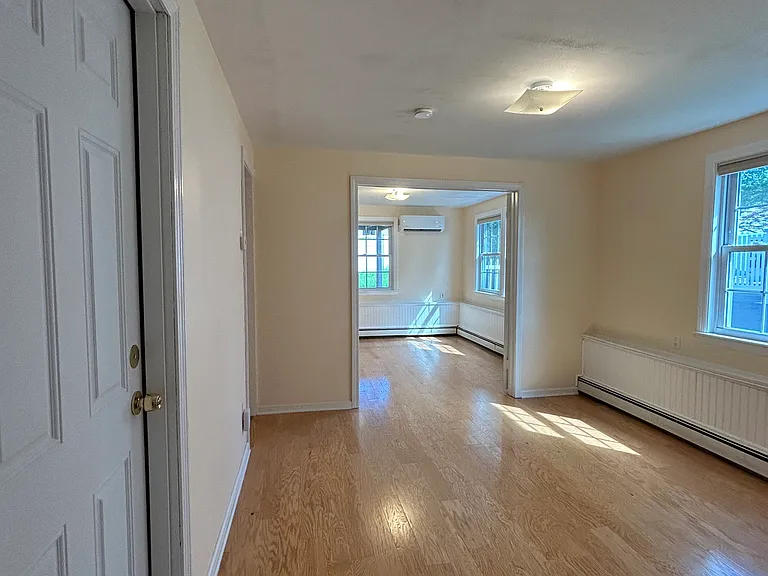 212 Jennings Rd — Photo 3