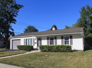 602 Iola Ave, Romeoville, IL 60446