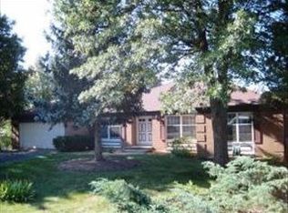 3001 Red Oak Dr, Harvard, IL 60033