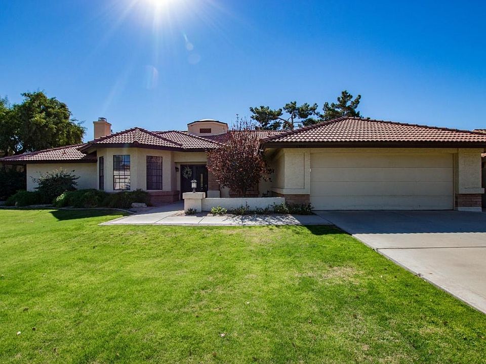 1st image of 1007 E Vinedo Ln
