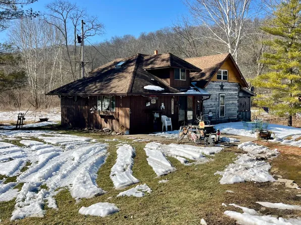 6033 Siemon Rd, Batesville, IN 47006