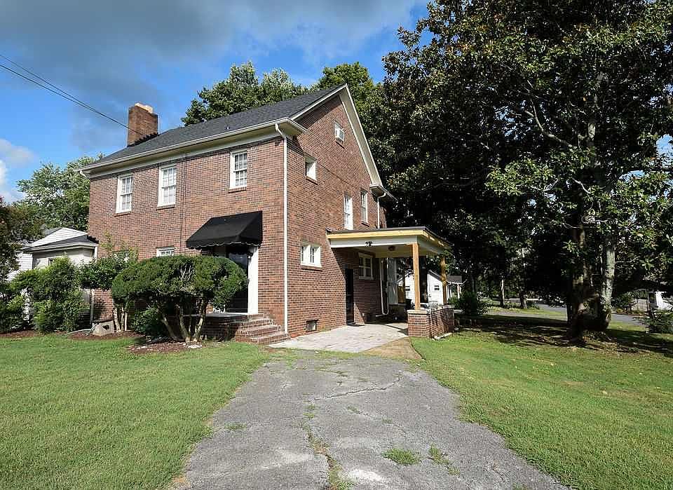 1st image of 4400 Ocoee St NE