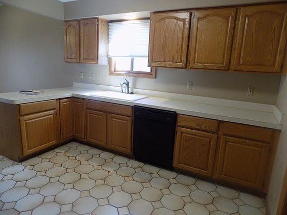 5th image of 16635 Dawn Dr #96