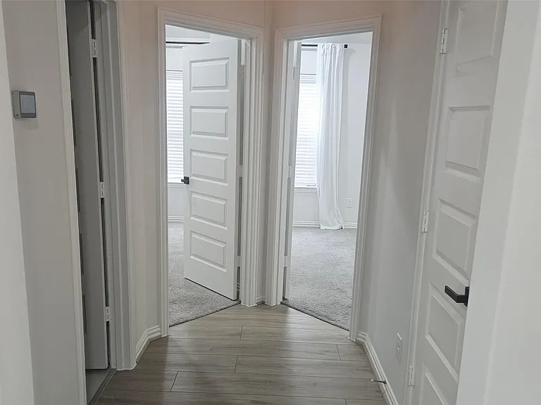 15019 Crown Manor Dr — Photo 18