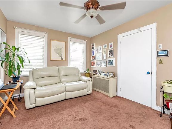 4th image of 10925 167th St