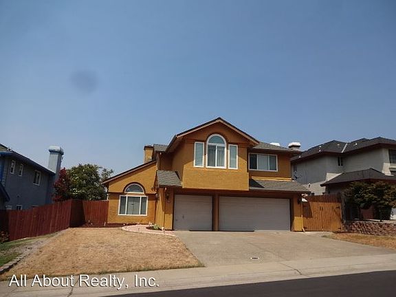 3rd image of 3327 Zircon Dr
