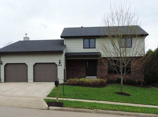 816 Cypress Ct, Iowa City, IA 52245