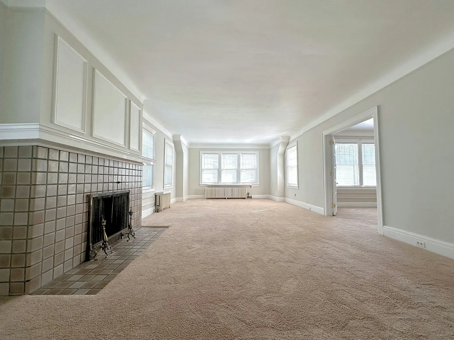 421 Rivard Boulevard, Unit 2 — Photo 3