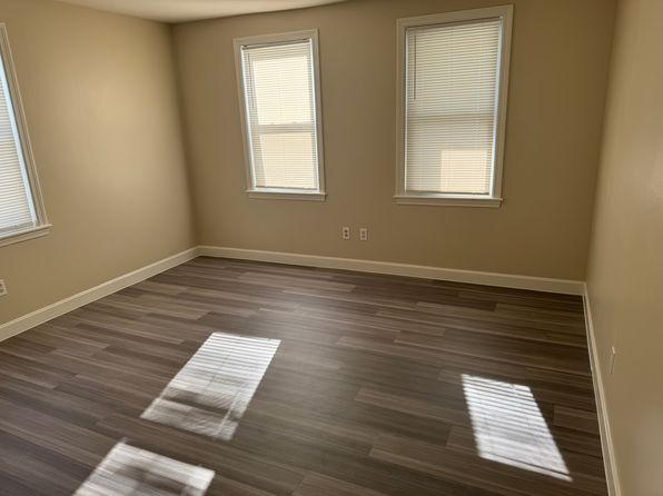 16-18 Granite St #1