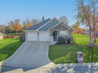 8760 Overlook Dr, Guthrie, OK 73044