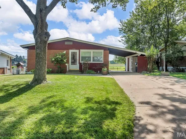 640 Preakness Ln, Florissant, MO 63033