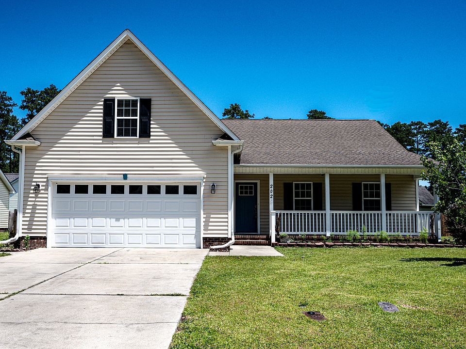 1st image of 202 Croatan Woods Dr