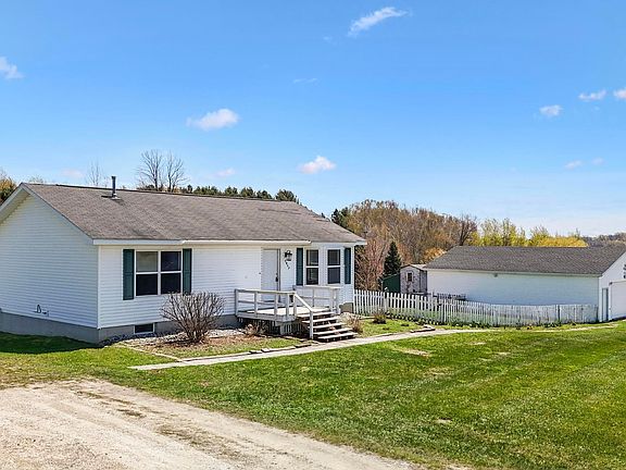 2nd image of 3857 Sutter Ln