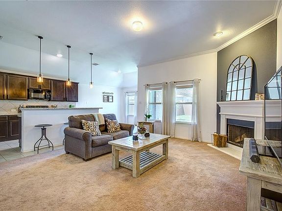 5th image of 2107 Indigo Ln