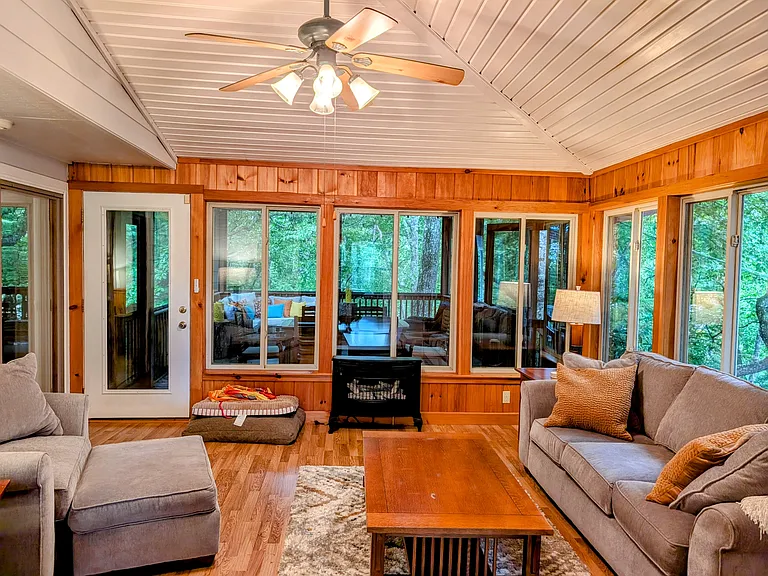 524 Stornoway Dr — Photo 23