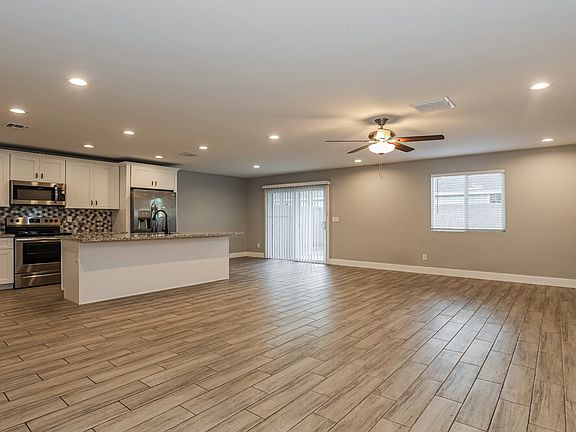 4th image of 4920 S 23rd Ave